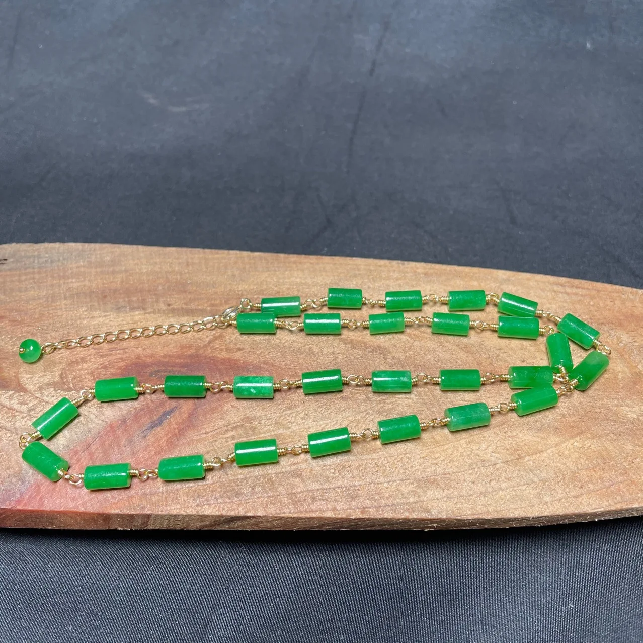 Beading - Grüne Jade-Perlen-Halskette, Vintage-Glücksschmuck, Stein, Geschenke für